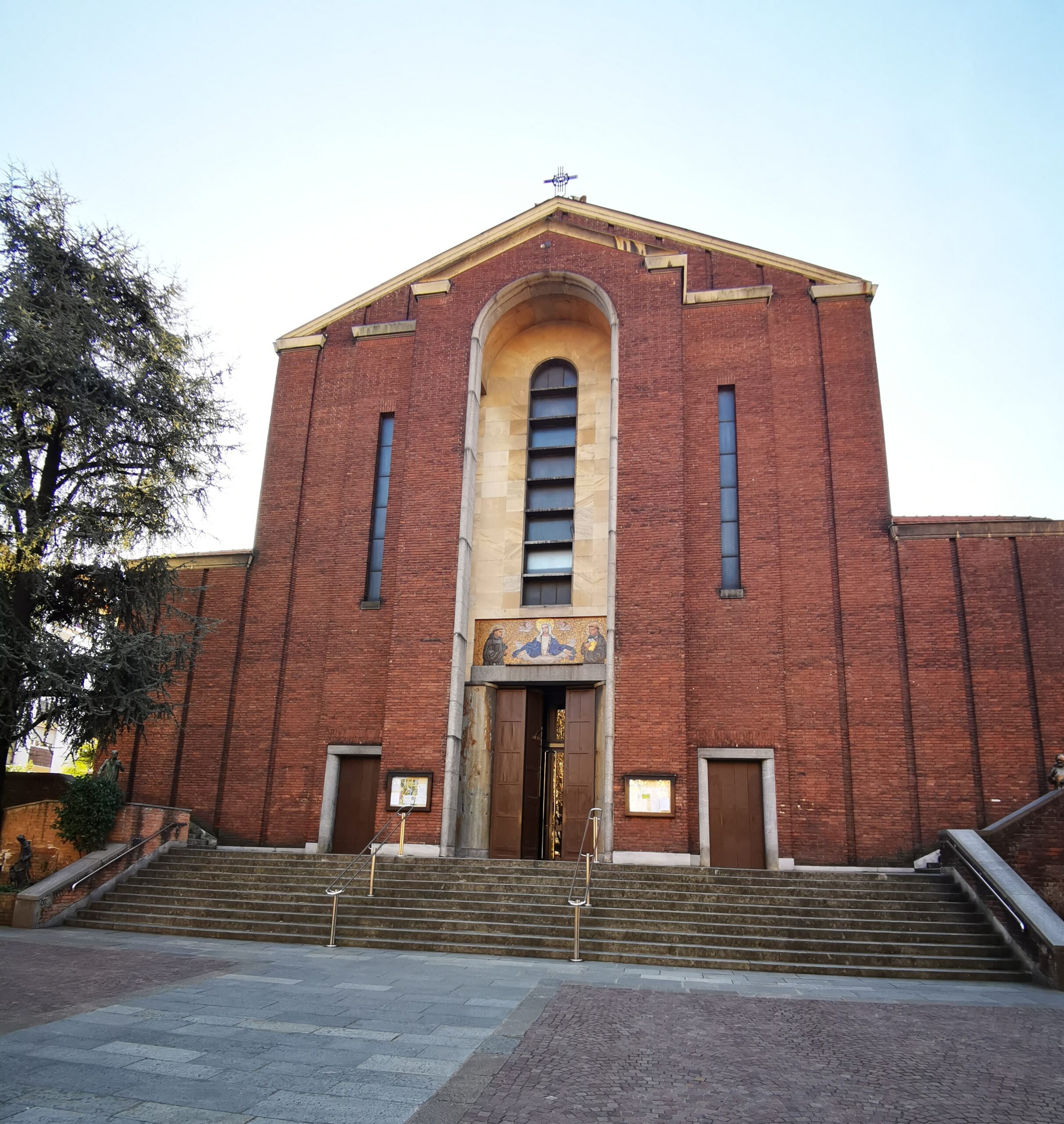 MILANO - Parrocchia Beata Vergine e Sant'Antonio